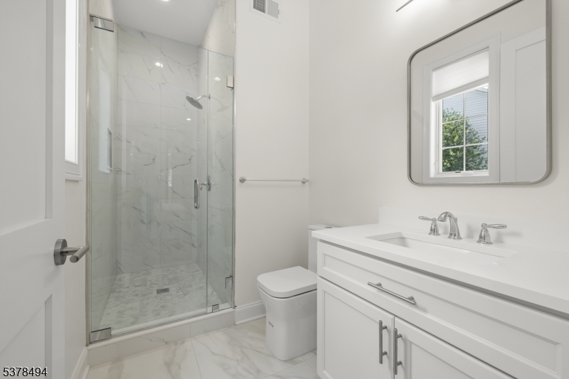 20 Woodfern Rd