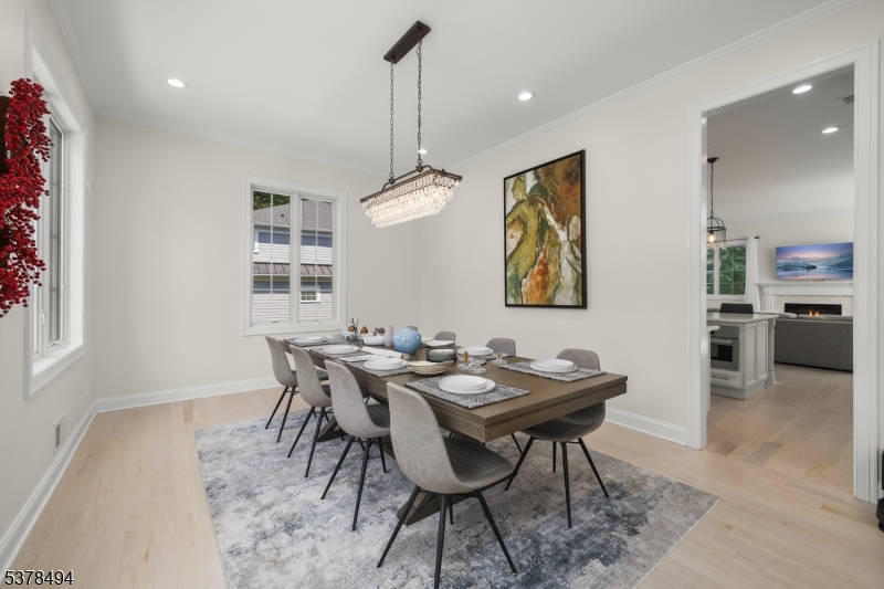 20 Woodfern Rd