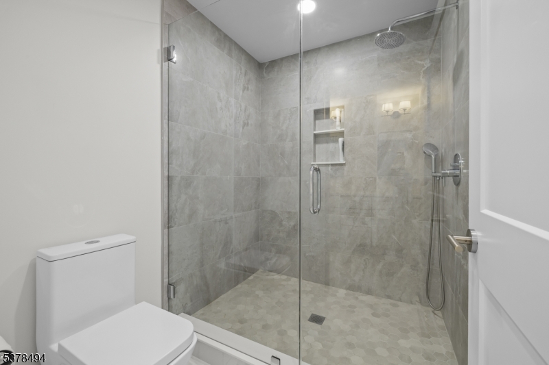 20 Woodfern Rd