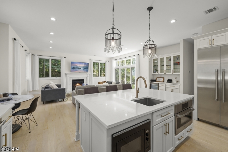 20 Woodfern Rd