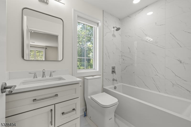 20 Woodfern Rd