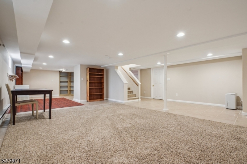 163 Myrtle Ave