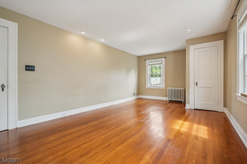 163 Myrtle Ave