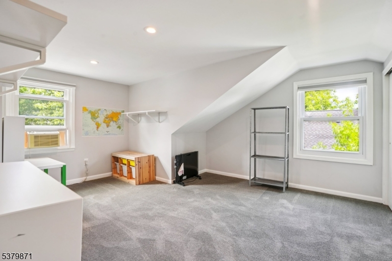 163 Myrtle Ave