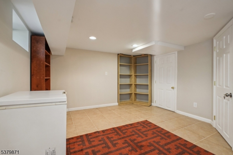 163 Myrtle Ave