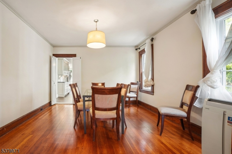 163 Myrtle Ave