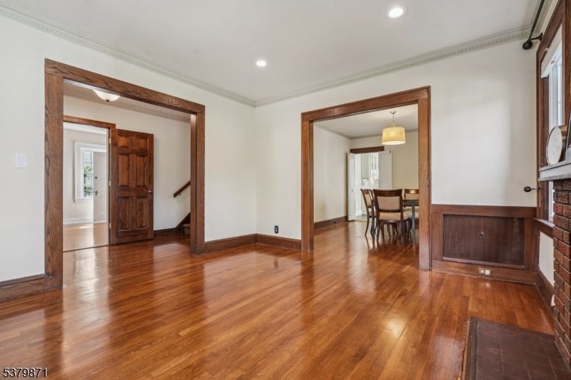 163 Myrtle Ave