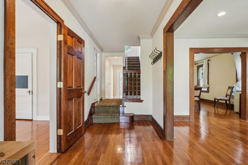 163 Myrtle Ave