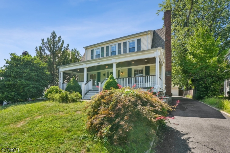 163 Myrtle Ave