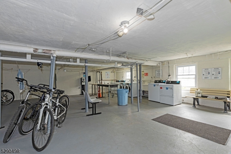 176 Millburn Ave 1005