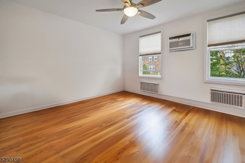 176 Millburn Ave 1005