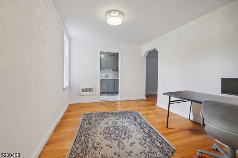 176 Millburn Ave 1005