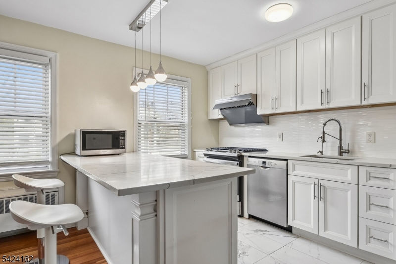 176 Millburn Ave 1029