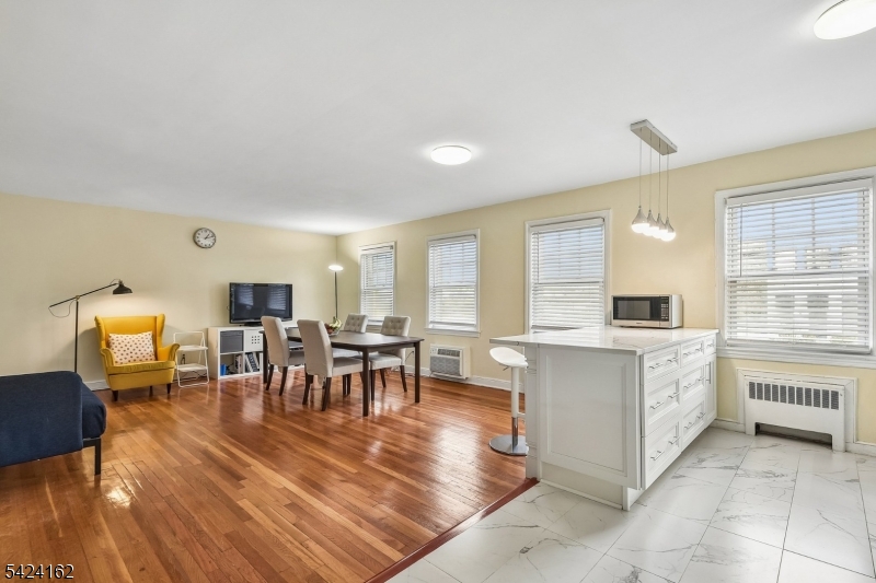 176 Millburn Ave 1029