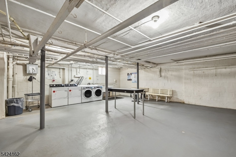 176 Millburn Ave 1029