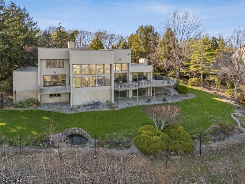 142 Deer Run