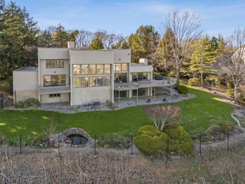 142 Deer Run