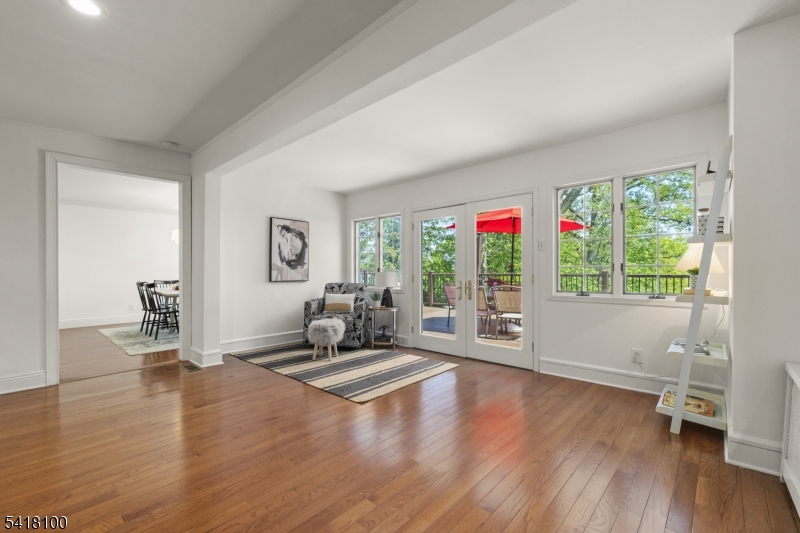 372 Wyoming Ave