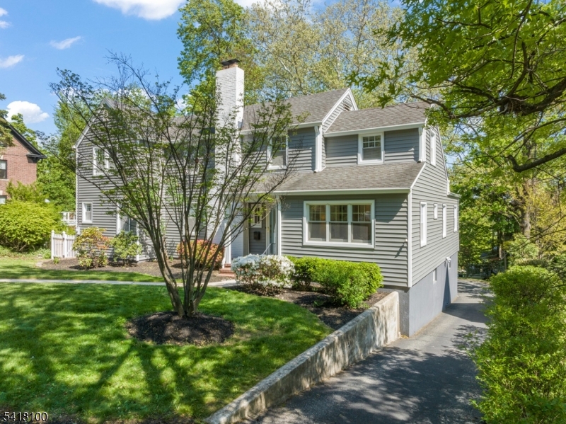372 Wyoming Ave