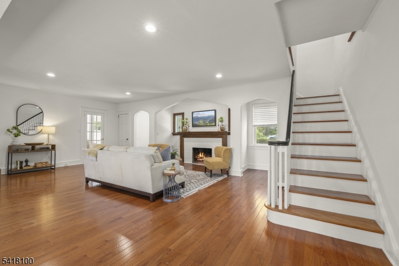 372 Wyoming Ave