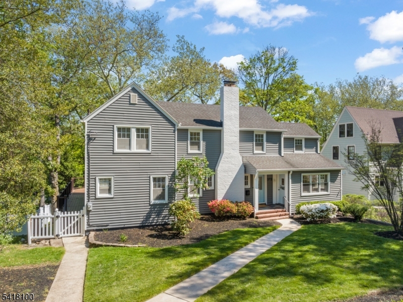 372 Wyoming Ave
