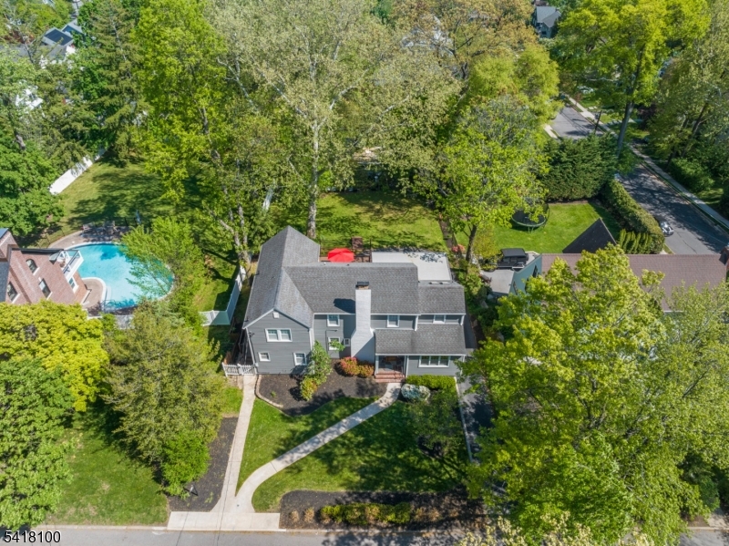 372 Wyoming Ave