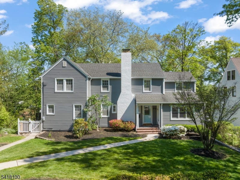 372 Wyoming Ave