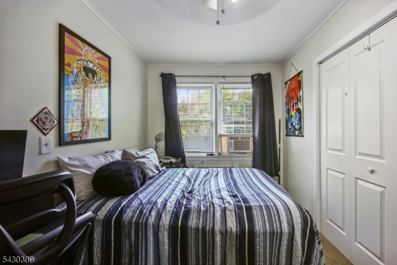 390 Morris Ave 8
