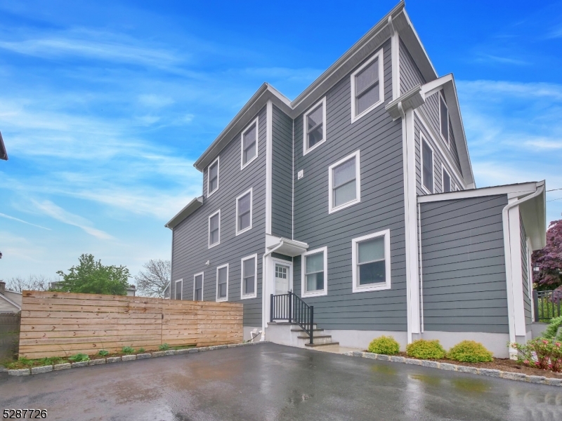 70 Church St 1