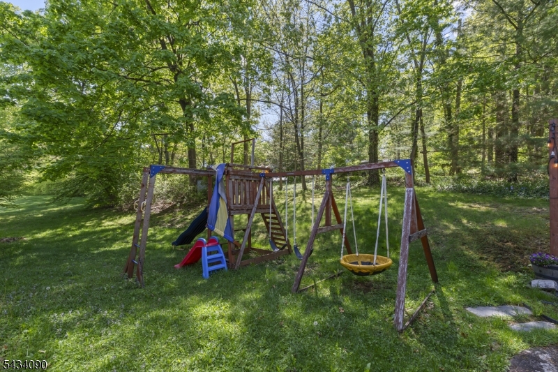 28 Ethan Dr