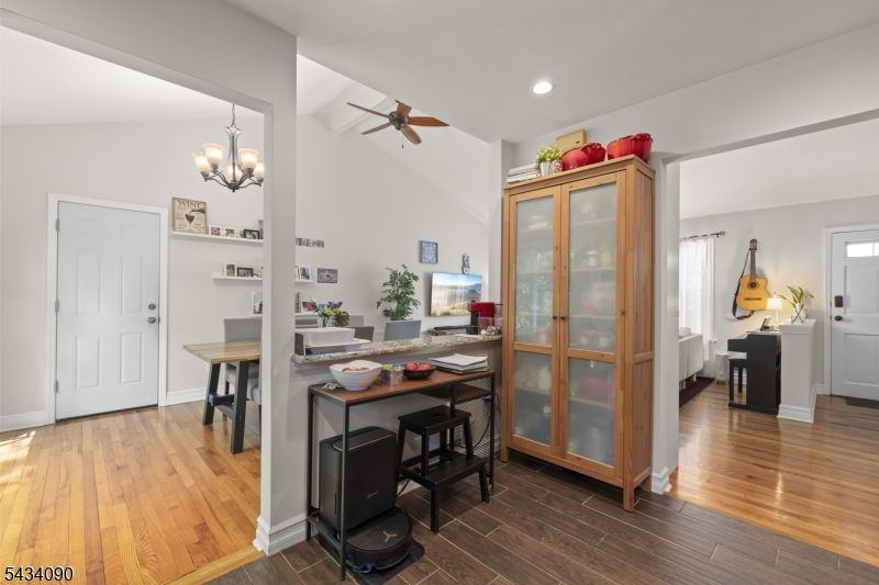 28 Ethan Dr