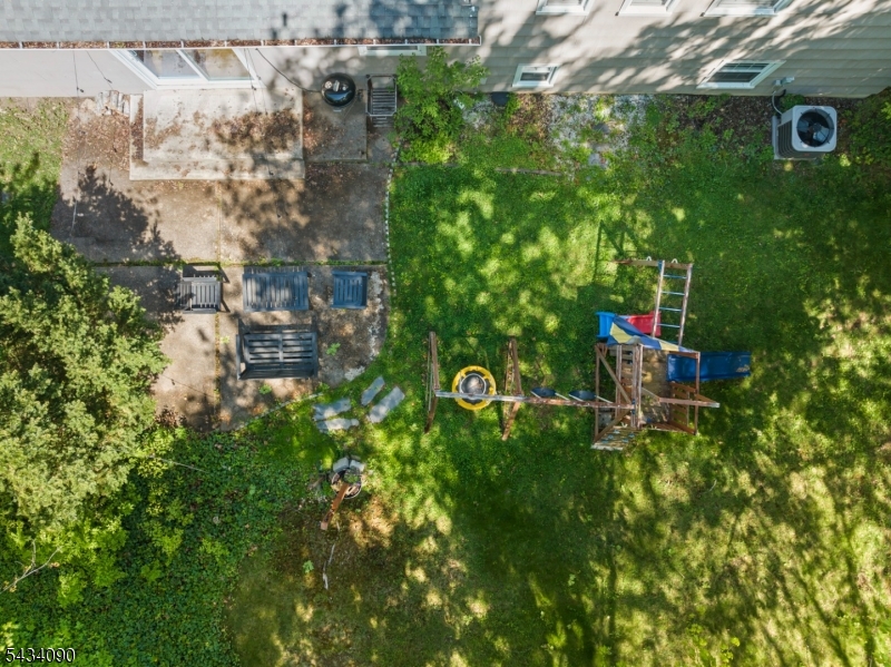 28 Ethan Dr