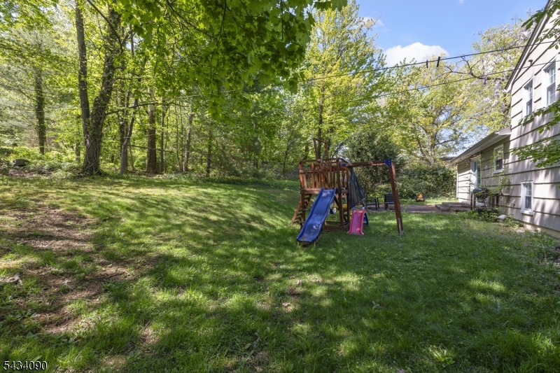 28 Ethan Dr