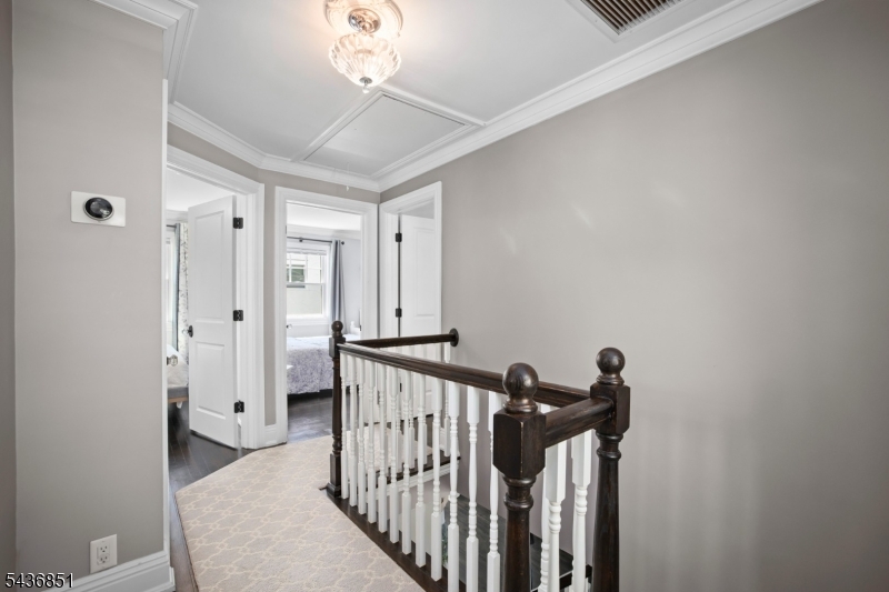 18 Sunset Dr
