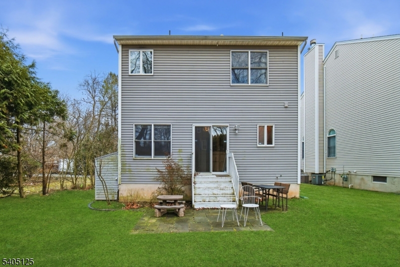 17 Grove St