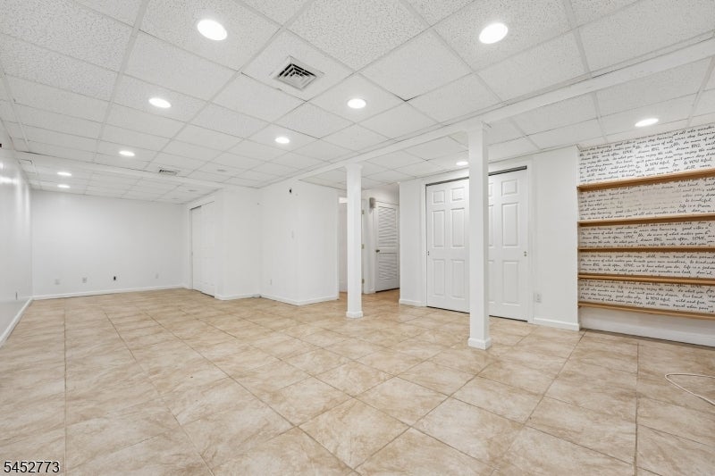 4 Arbor Ct