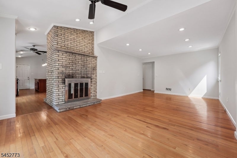 4 Arbor Ct