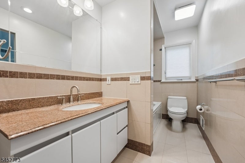 4 Arbor Ct