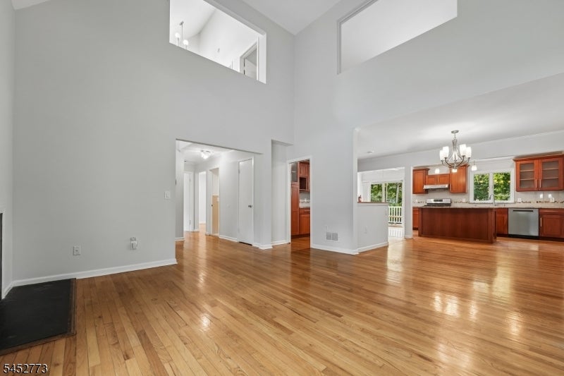 4 Arbor Ct