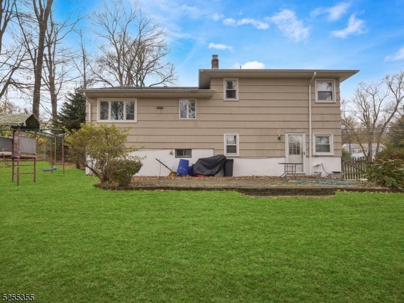 69 Intervale Rd