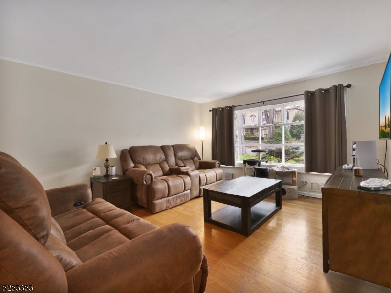 69 Intervale Rd