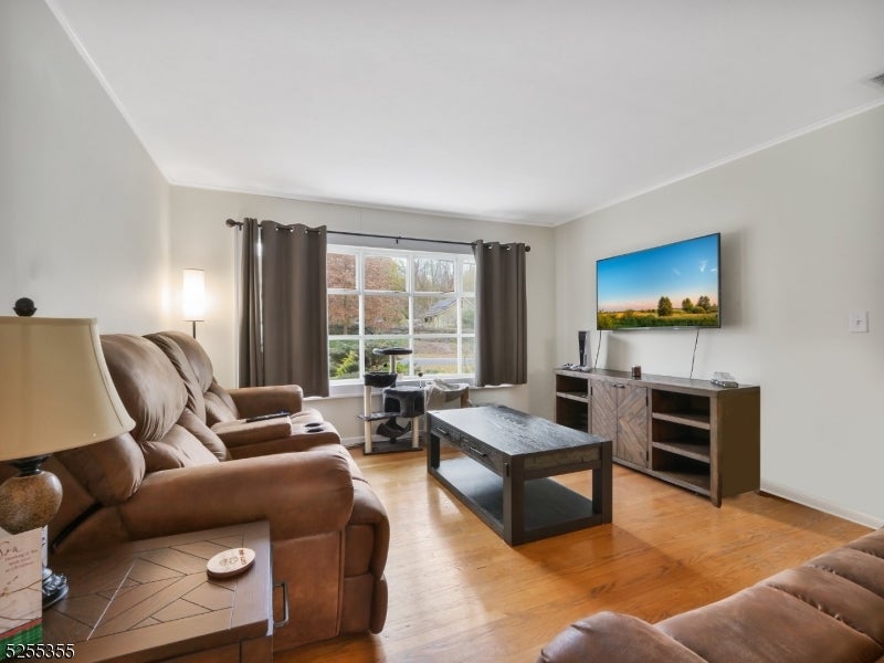 69 Intervale Rd