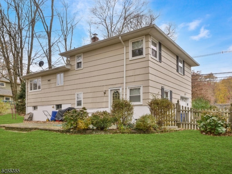 69 Intervale Rd