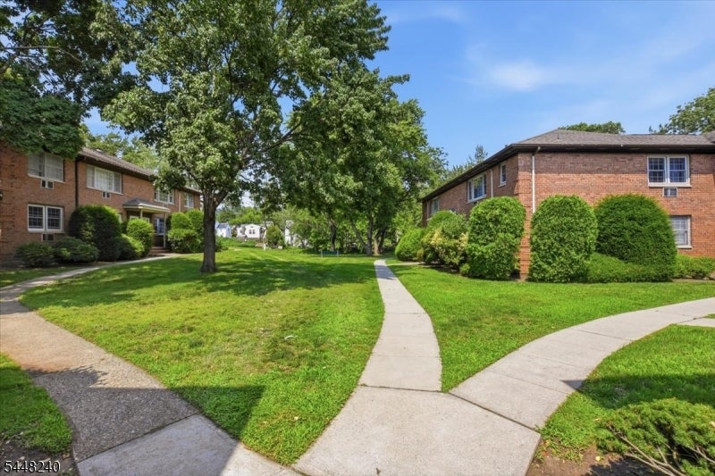 52 Lakeside Dr A