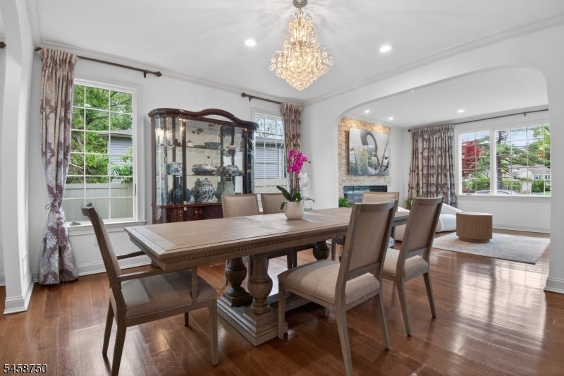 25 Wellington Ave