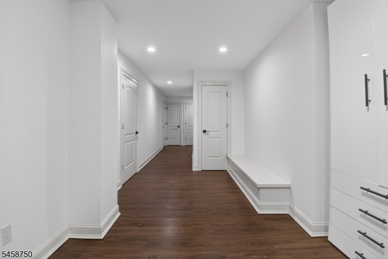 25 Wellington Ave