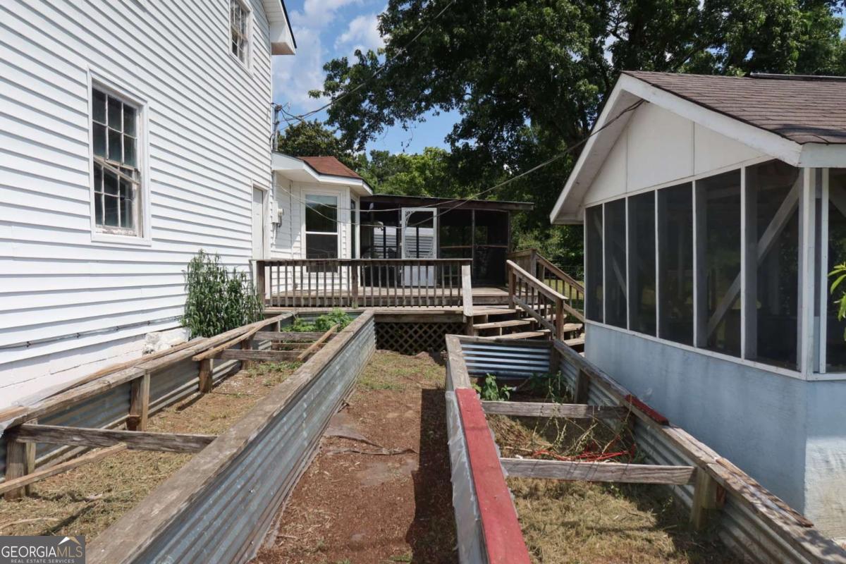 372 Old Monticello Road