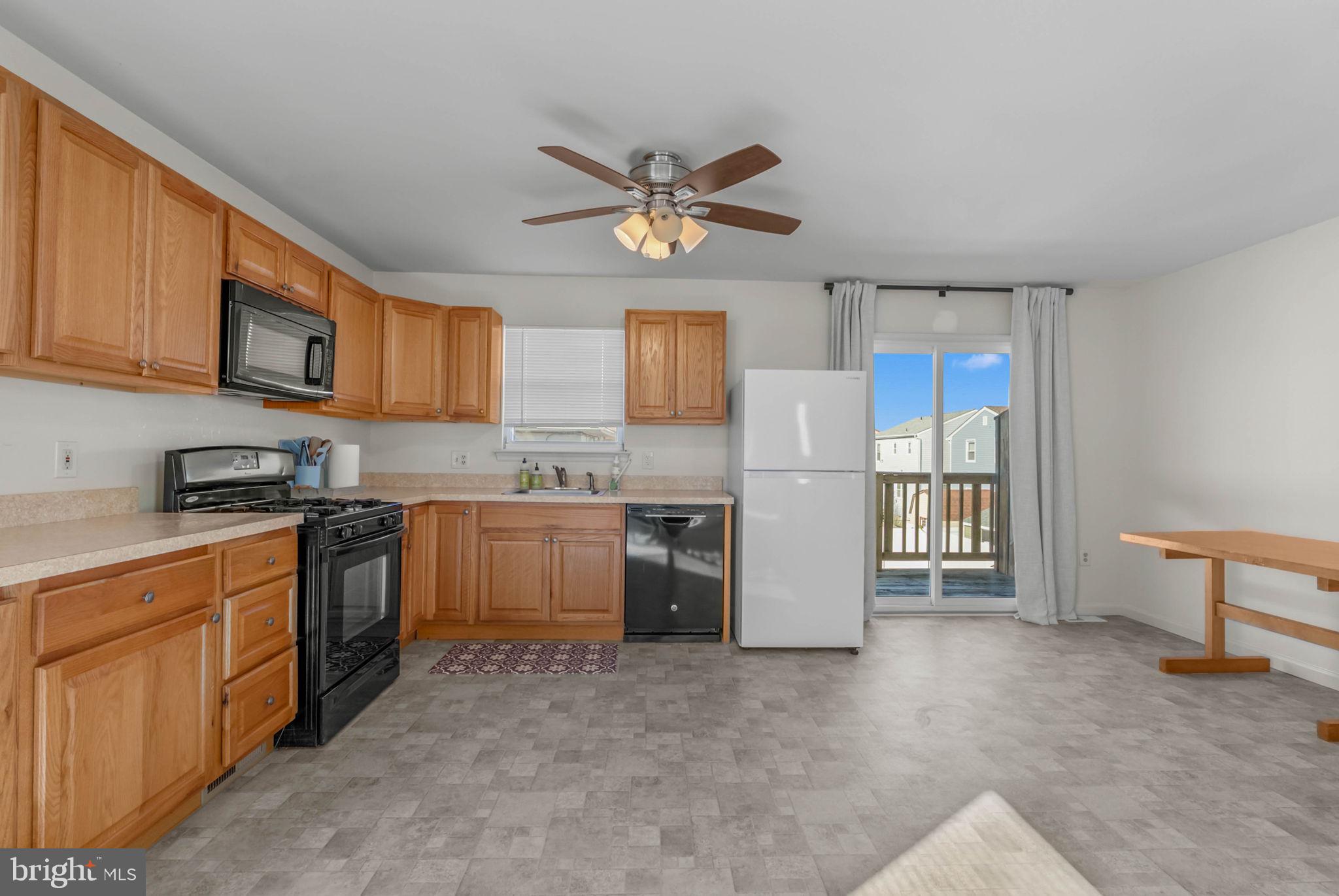 413 W BEACH AVENUE B