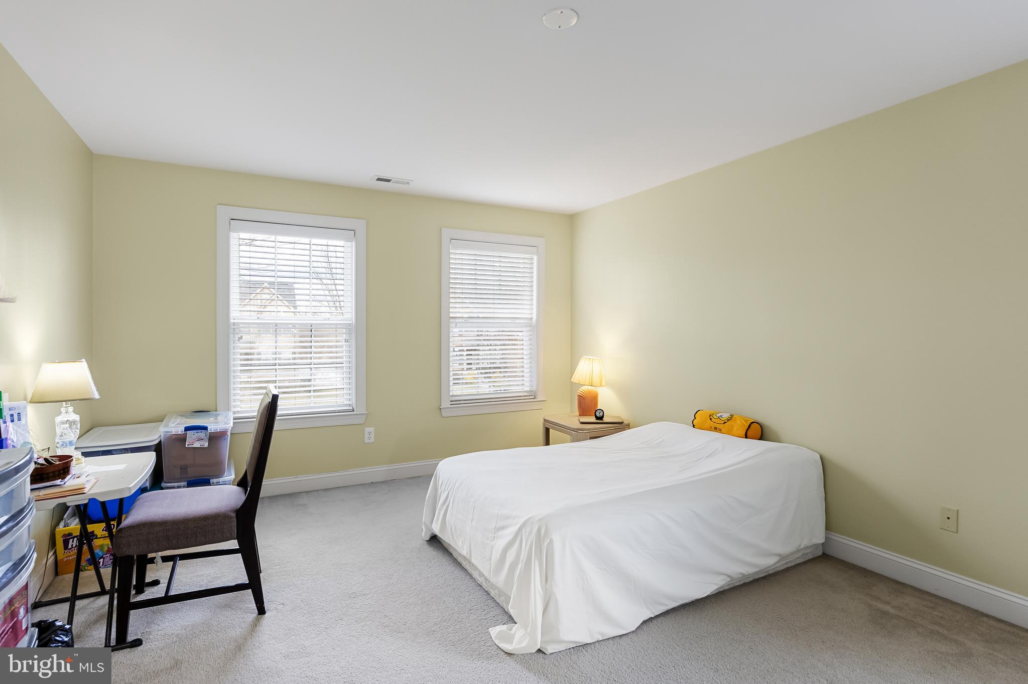 17 Crofton Chase Ct
