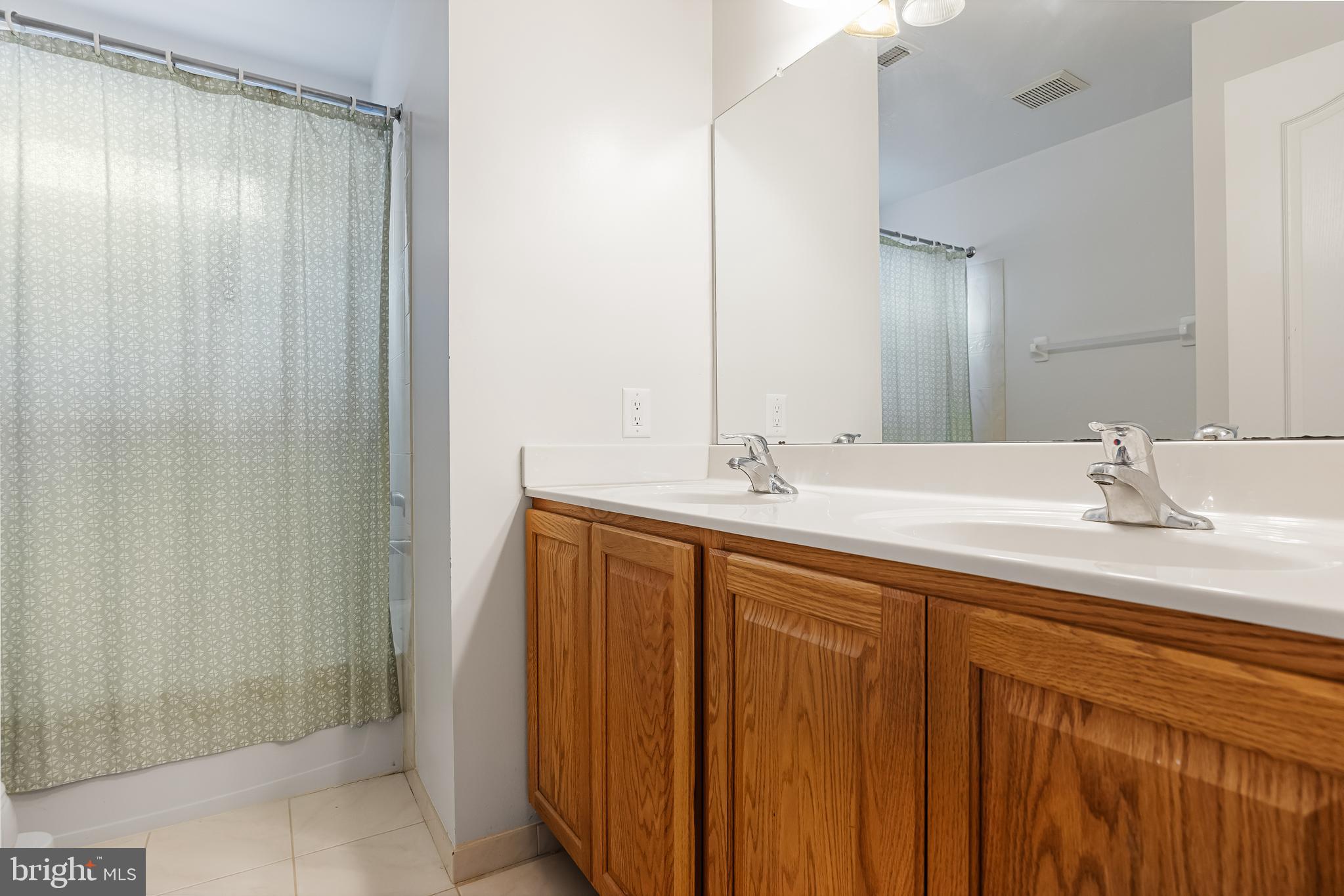 17 Crofton Chase Ct